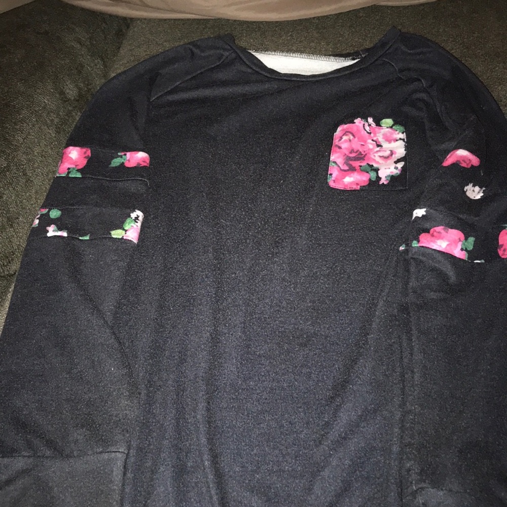 Sweatshirt